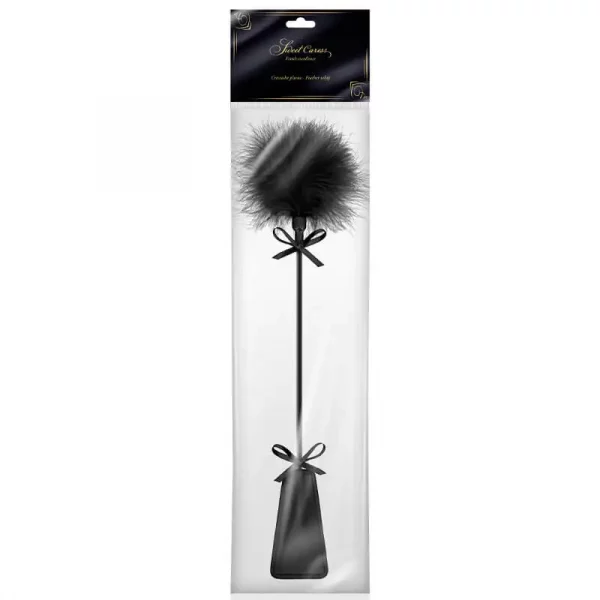 Chibata com Pluma Preta Sweet Caress