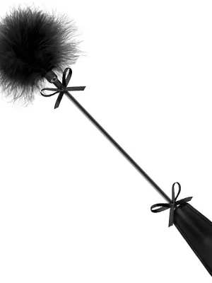Chibata com Pluma Preta Sweet Caress