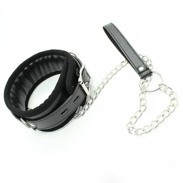 Colar BDSM com Trela Fetish Addict