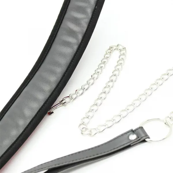 Colar BDSM com Trela Fetish Addict