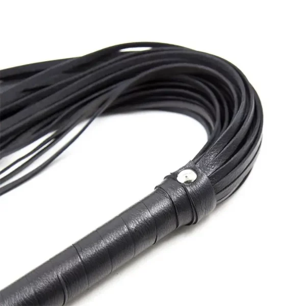 Flogger em Pele Sintética 64 cm.