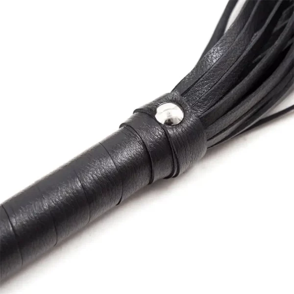Flogger em Pele Sintética 64 cm.