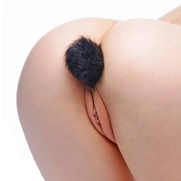 Plug Anal Metálico com Cauda de Coelhinho Preta EasyToys