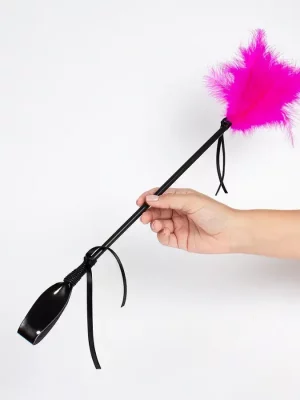 Plumeiro com Chibata Secret Play Fúcsia